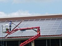 landwirtschaft-photovoltaikreinigung-hubsteiger-viehstall-ertragssteigerung-zertifizierung-firstentluftung-verunreinigung